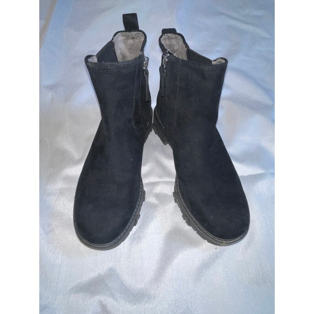Dr. Scholls Booties - Size 6M -‎ Suede Upper - Happy Feet in Style!